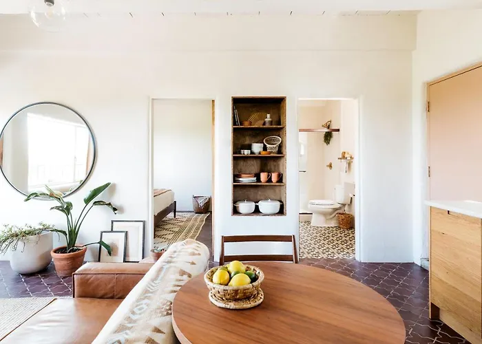 The Jth Tucson * Avra